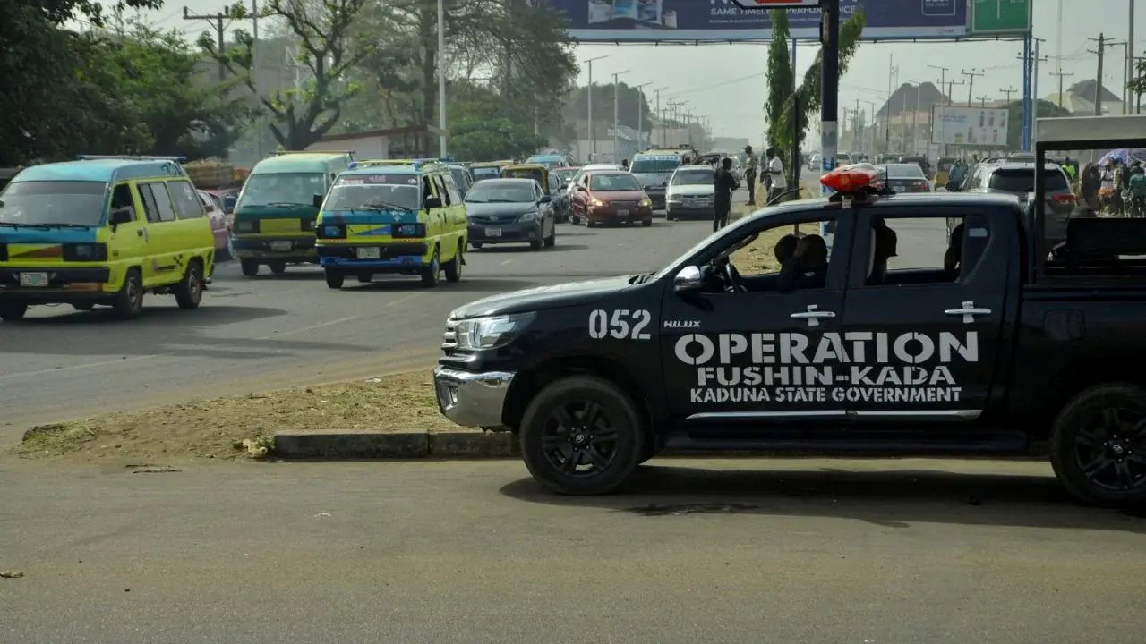 Ataque deja tres muertos y 11 secuestrados en Nigeria; sacerdote retenido