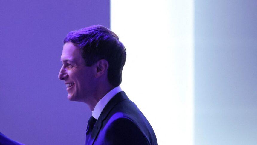 Belgrado: Ministro de Cultura juzgado por facilitar hotel de Jared Kushner