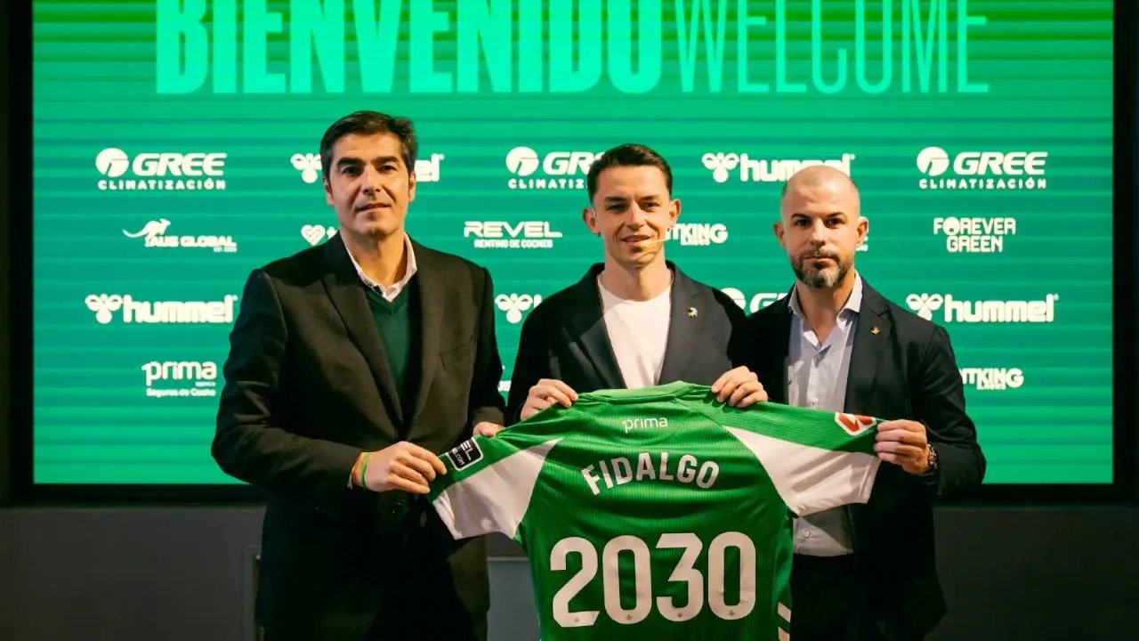 Betis busca a niño que lloró por Álvaro Fidalgo para regalar camiseta