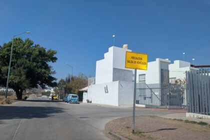 Denuncian robos en Cuarto Cinturón Vial a la salida de León, Guanajuato