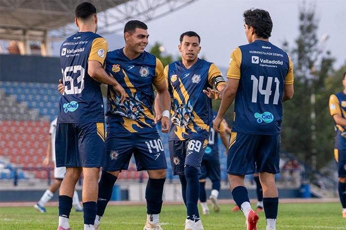 Equipo local suma 11 triunfos seguidos y lidera la tabla