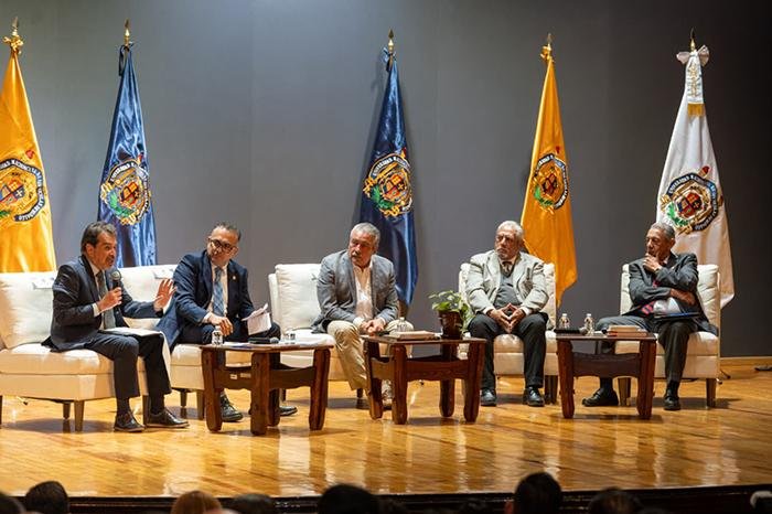 Especialistas coinciden en fortalecer autonomía financiera de la UMSNH en Morelia