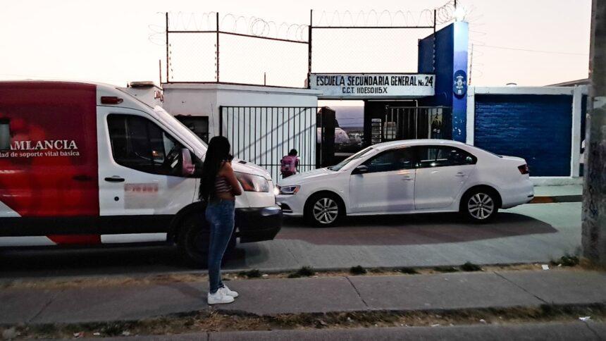Estudiante cae desde segundo piso en secundaria de León