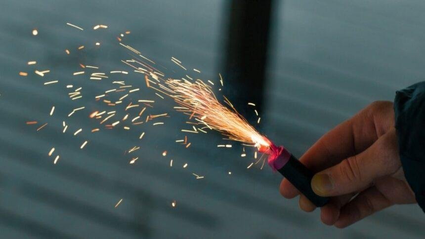 Explosión en tienda de fuegos artificiales en China deja 12 muertos