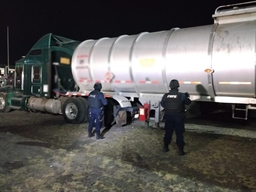 FSPE asegura tractocamión con casi 50,000 litros de diésel en Celaya