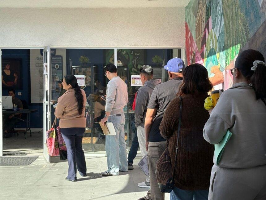 Gobierno y Consulado de México fortalecen protección a migrantes en Los Ángeles