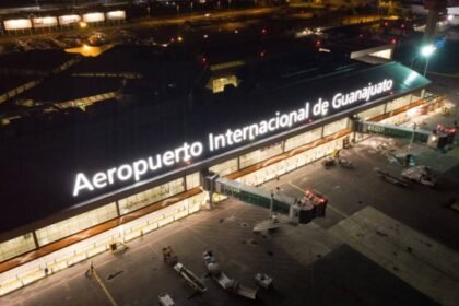 Guanajuato amplía conectividad aérea: Volaris inaugura ruta León–Puebla