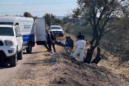 Hallan dos cuerpos amordazados y en descomposición en la comunidad El Coecillo