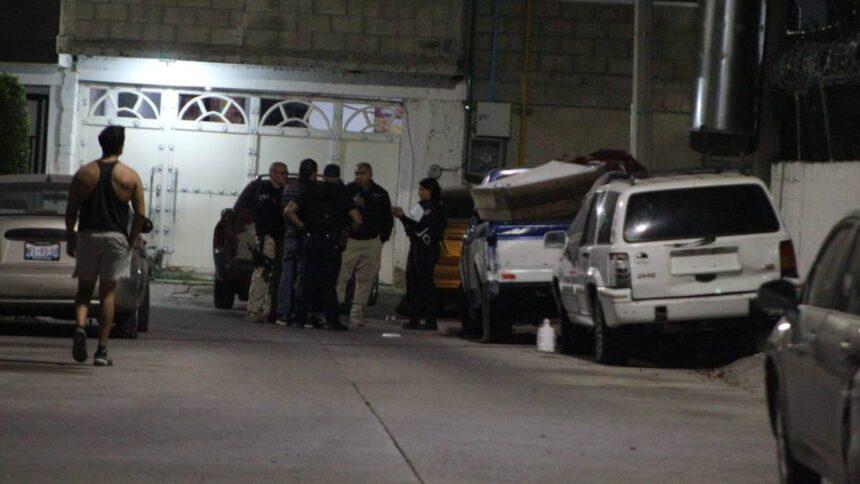 Hombre encontrado muerto en camioneta en Jardines de San Juan, León