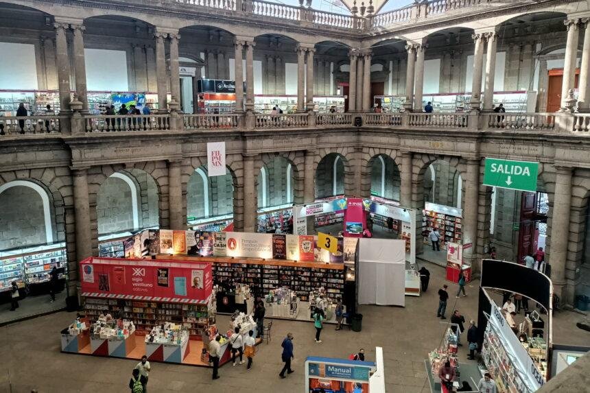 Iconográfico participa en Ferias del Libro de Minería y Coyoacán en CDMX