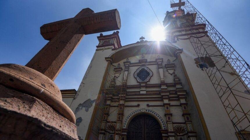 Iglesia católica en Ciudad de México critica nociones fugaces del amor