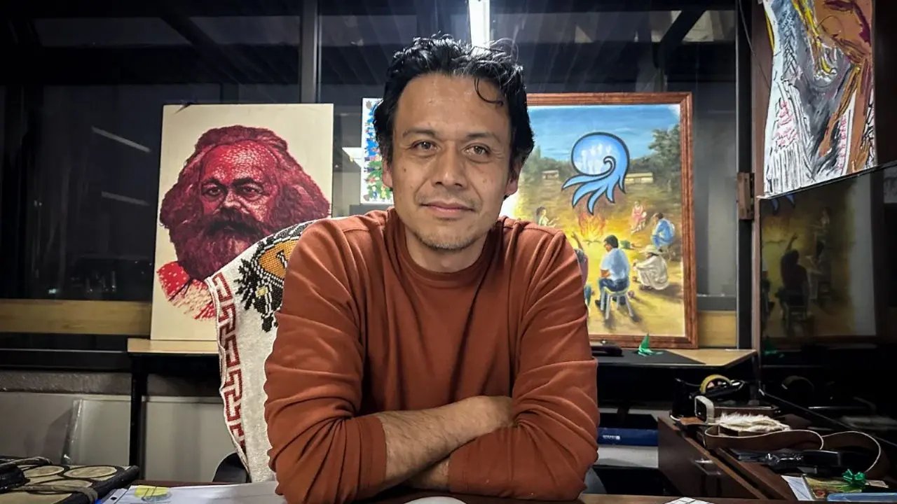 Marx Arriaga lleva casi 90 horas atrincherado en la SEP, CDMX