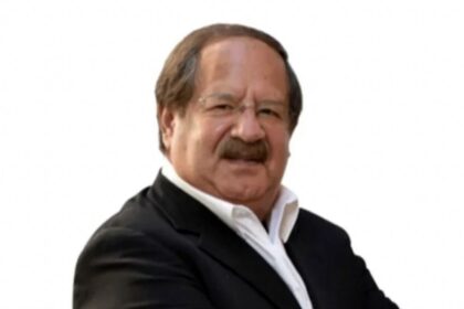 Muere Marco Tolama, voz emblemática del automovilismo