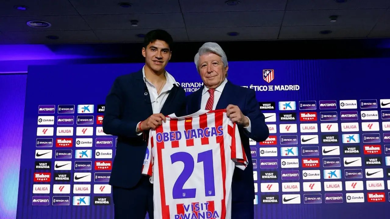 Presidente del Atlético cambia apellido de Raúl Jiménez y omite Hugo Sánchez