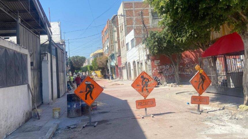 Retraso en obras de San Juan de Dios provoca caos vial