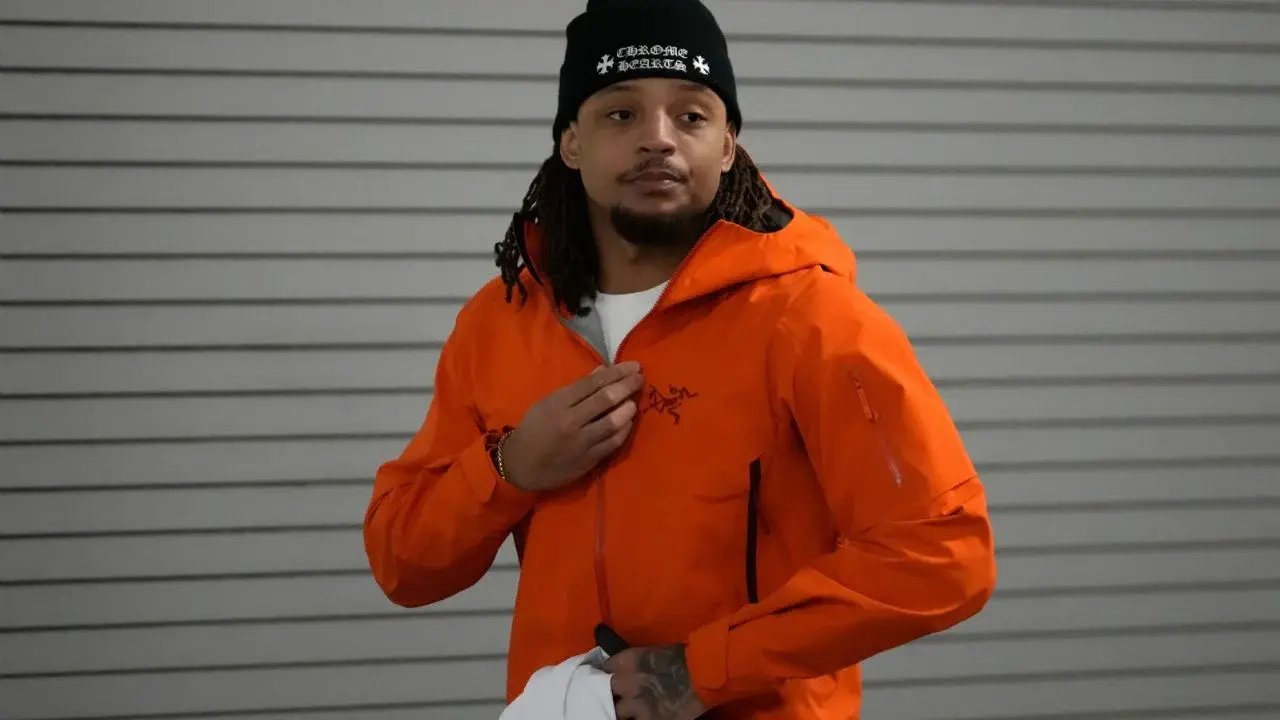 Ronnie Hickman atacado por cuatro hombres fuera de hotel en Nueva York