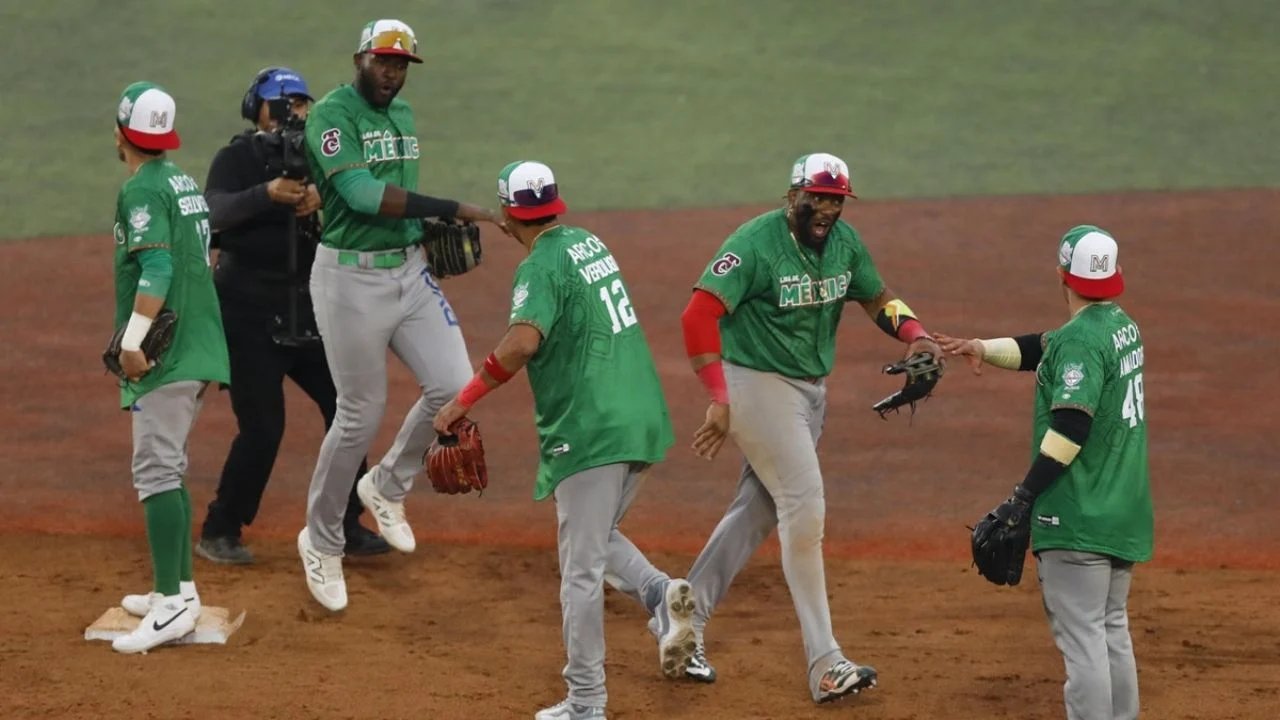 Tomateros de Culiacán eliminan a República Dominicana y avanzan a la final