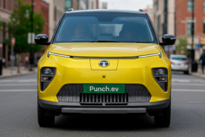 Vehículo eléctrico sin batería: costo 122,000 MXN; batería arrendada 7,500 MXN/15,000 km