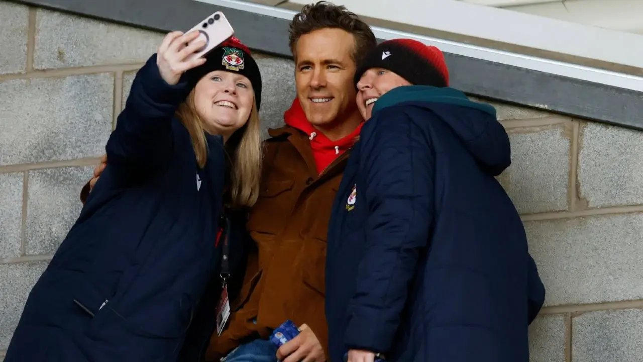 Wrexham de Reynolds y McElhenney enfrentará al Chelsea en la FA Cup