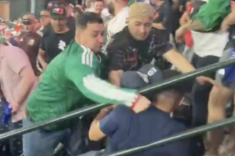 Aficionados mexicanos y estadounidenses se enfrentan tras derrota en Clásico Mundial