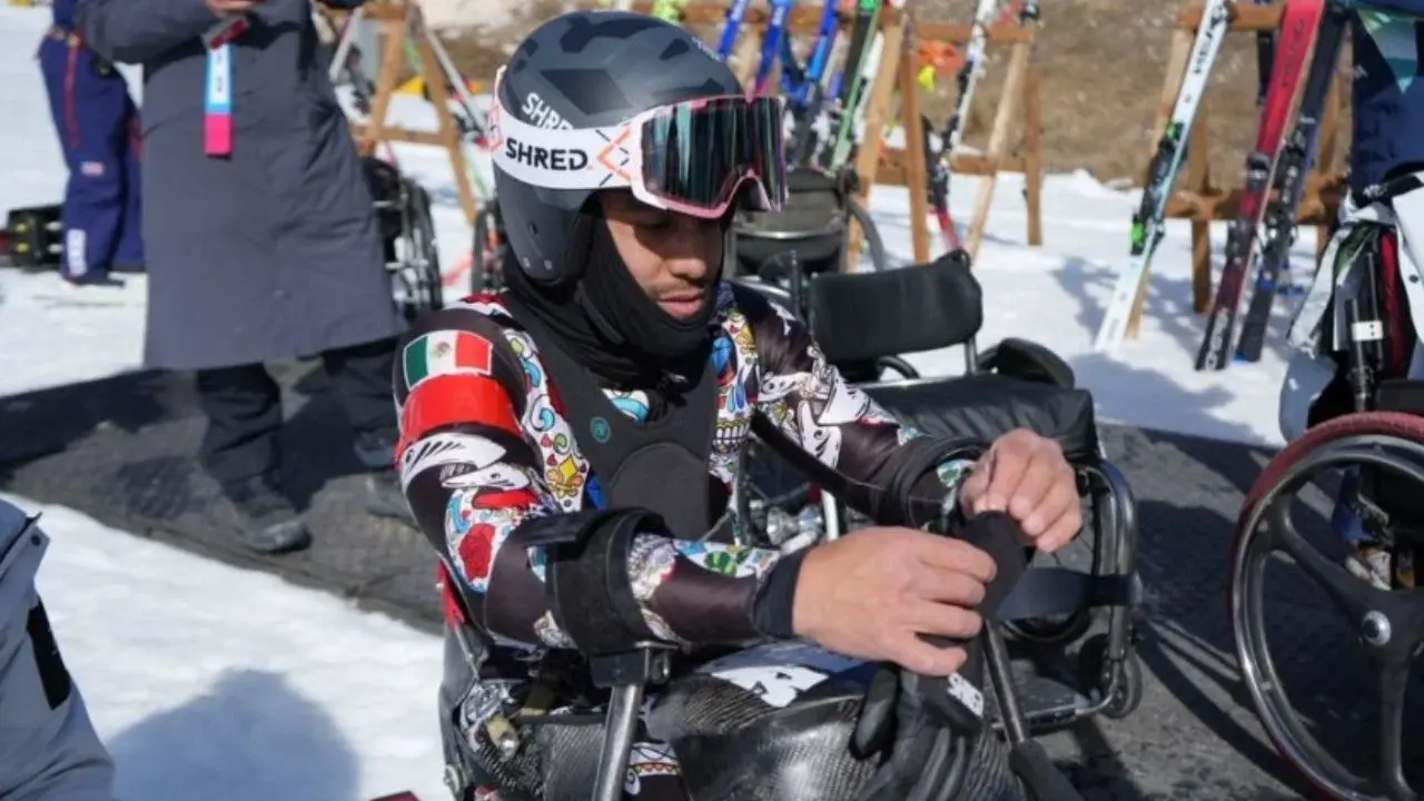 Arly Velásquez recibe apoyo emotivo y abandona prueba en Paralímpicos de Invierno