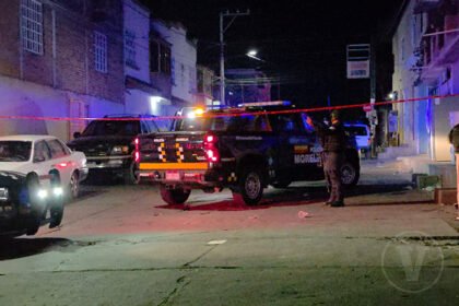 Asesinan a dos hombres a balazos en Colinas del Sur, Morelia