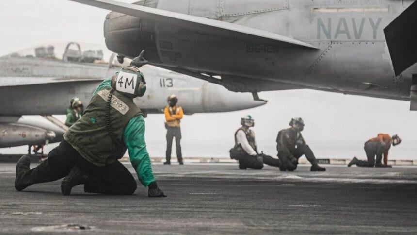 Ataque con misiles iraníes a base saudí deja 10 militares estadounidenses heridos