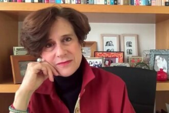 CDMX: Denise Dresser llama despojo a entrega patrimonial y venta de memoria