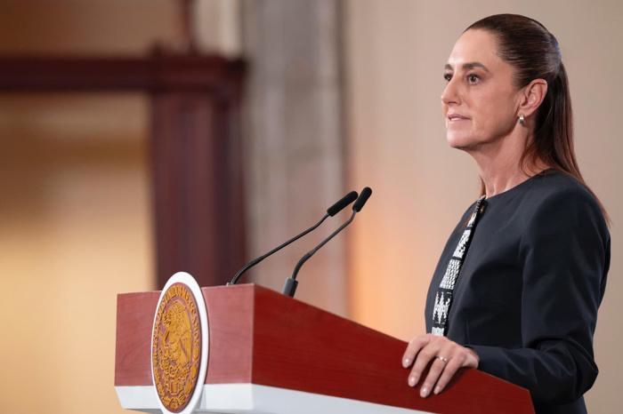 CDMX: Sheinbaum descarta demanda contra Elon Musk y exige debate nacional