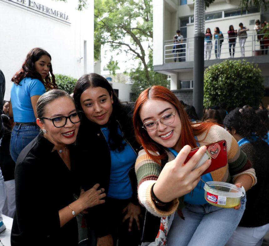 Ciudad de México presenta nuevas carreras y servicios educativos y profesionales