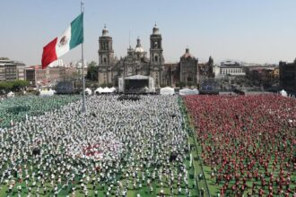 Ciudad de México rompe récord Guinness: clase de fútbol con 9,500 asistentes
