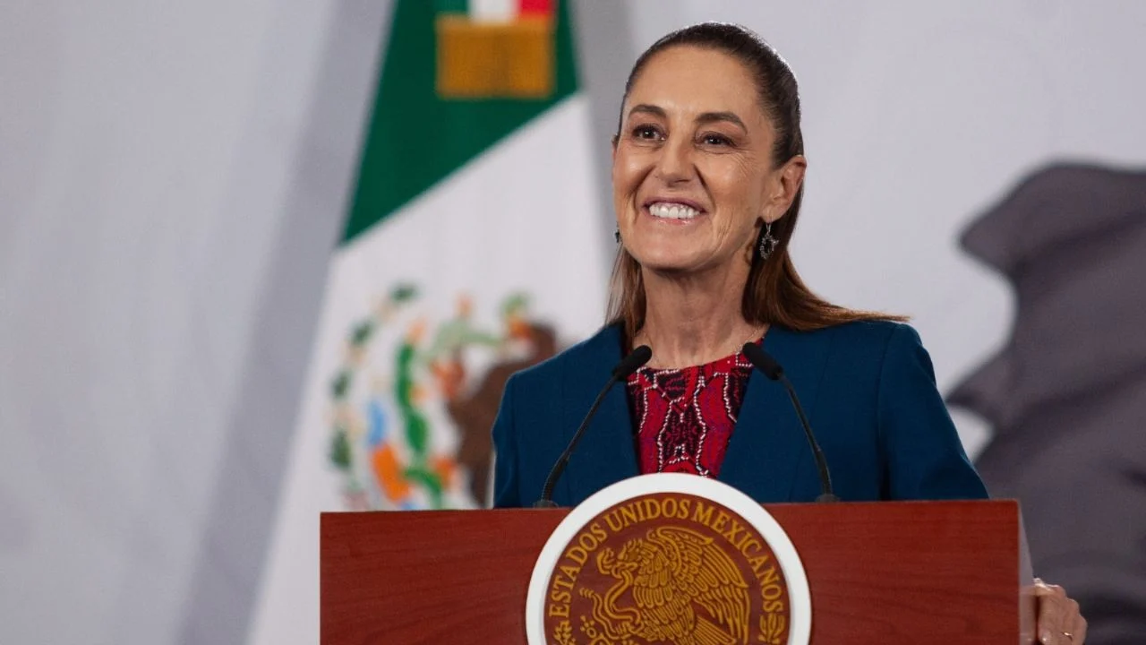 Ciudad de México: Sheinbaum promete medidas para evitar alza de combustibles