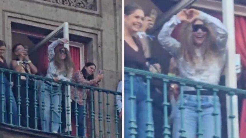 Critican a imitadora de Shakira por su aparición en el Zócalo CDMX