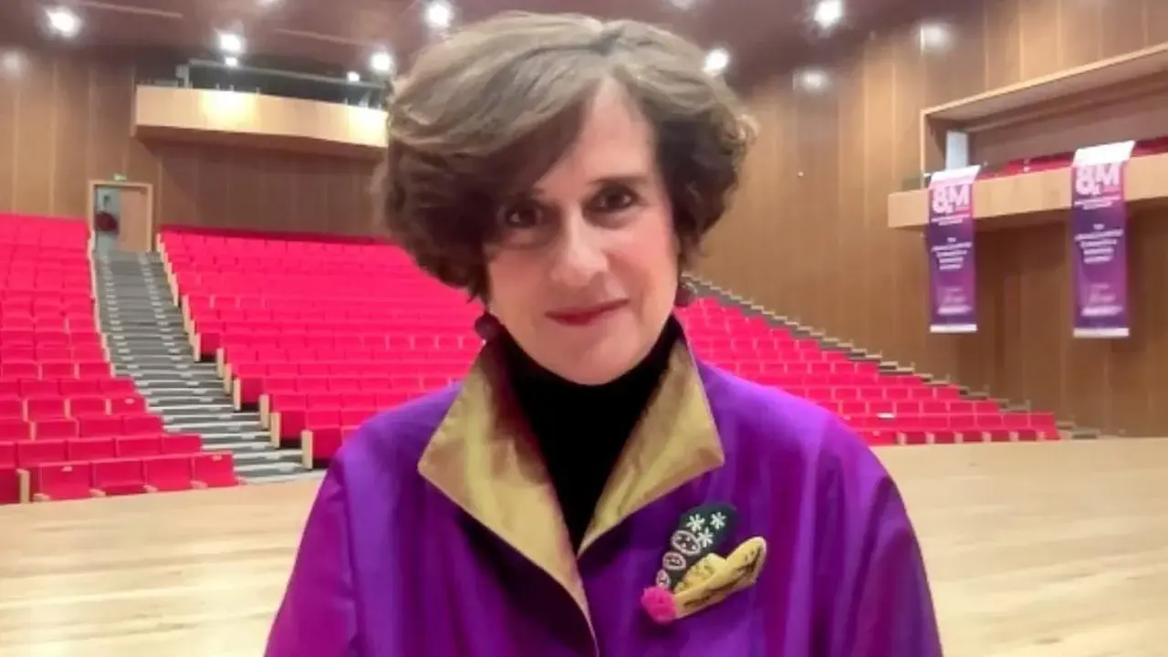 Denise Dresser acusa lavado morado de Sheinbaum en Ciudad de México