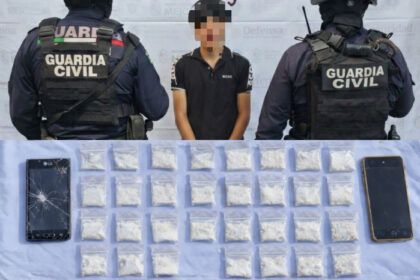 Detienen a adolescente con droga en Aguililla por presunta vinculación con violencia