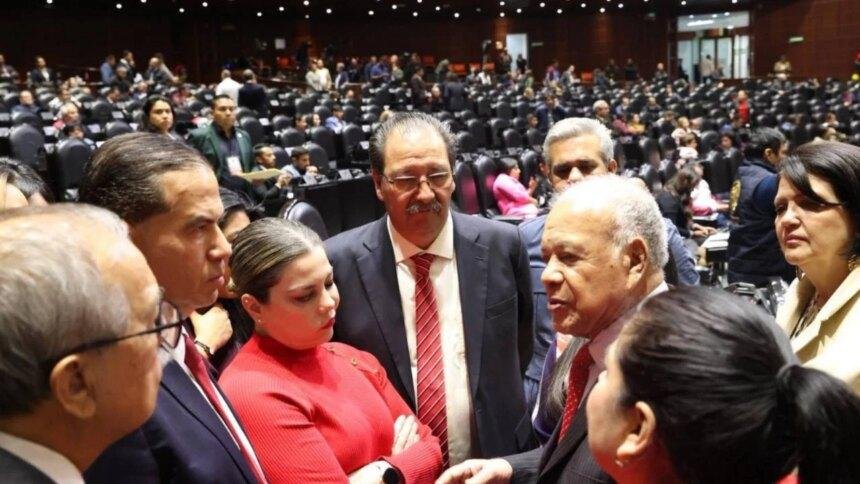 Dirigente del PT pide calma a diputados tras votación del "plan B"