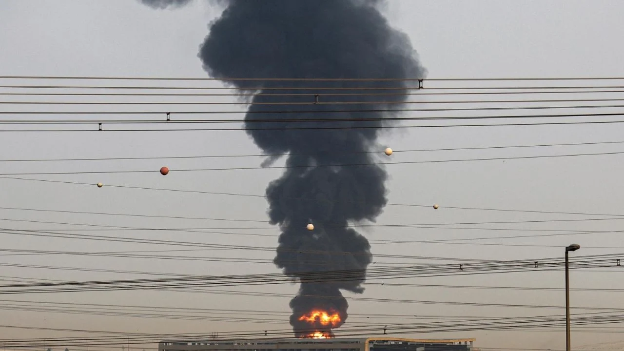 EE. UU. ataca instalaciones de misiles iraníes cerca de Bandar Abbas, Irán