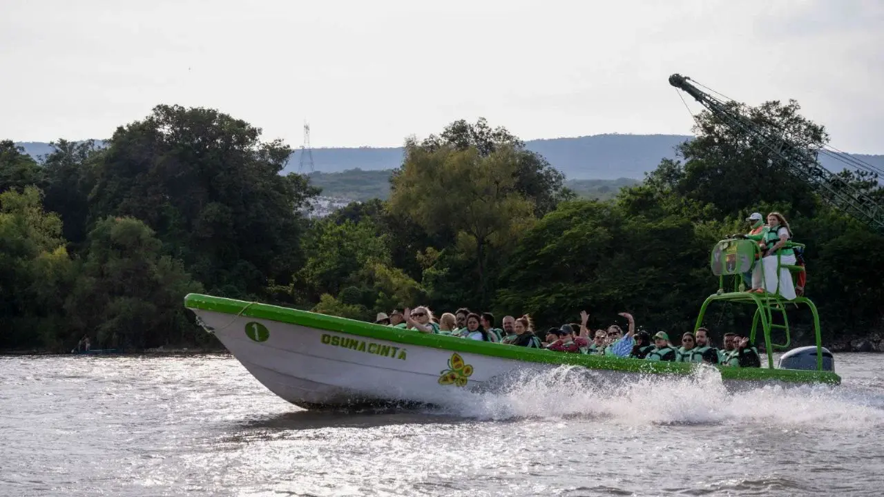 En México sube turismo internacional en enero; gasto promedio baja