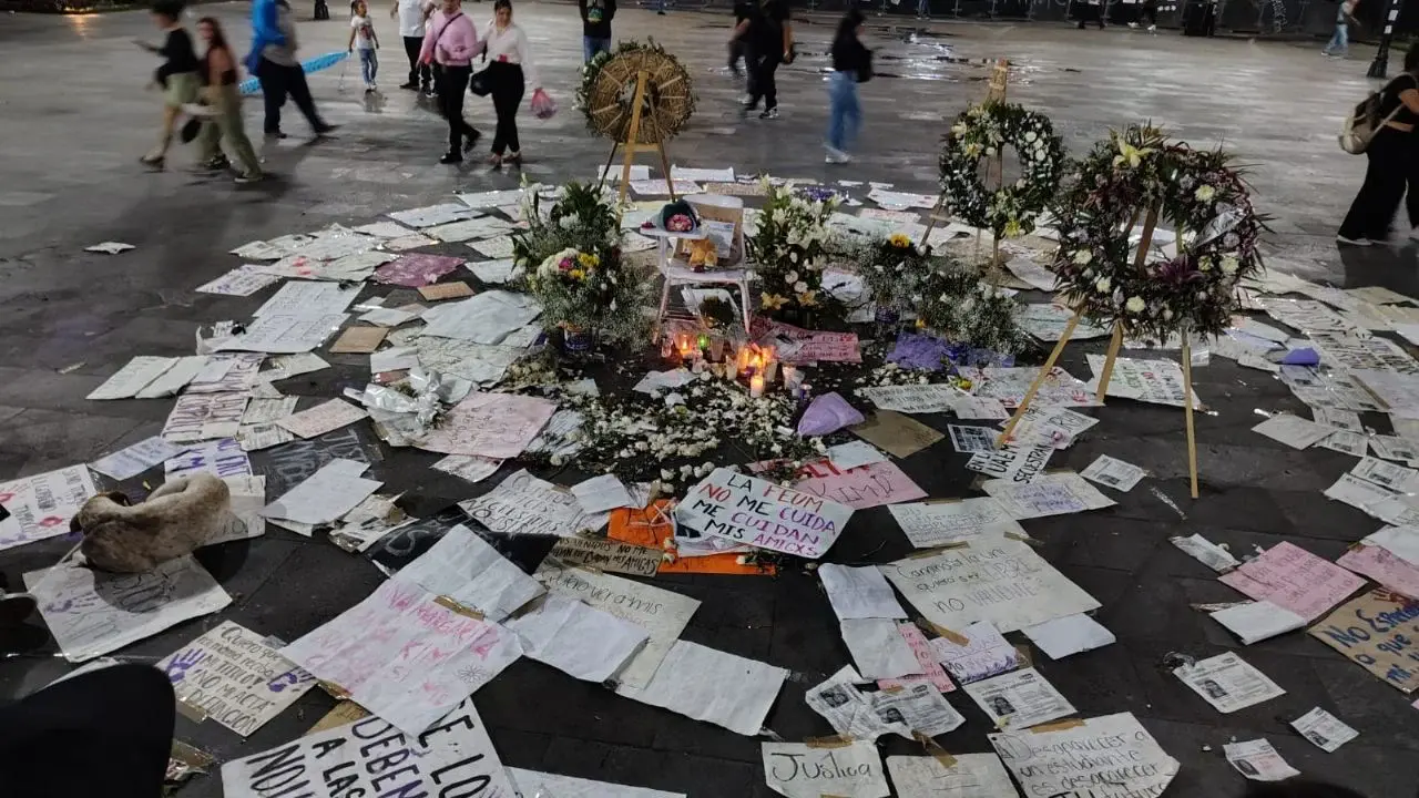 En Morelos colocan ofrenda por justicia para Kimberly Joselin y Karol Toledo