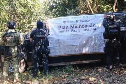 En Purépero, Michoacán recuperan vehículo blindado robado en Jalisco
