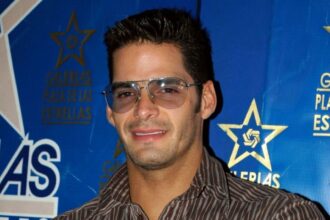 Famoso actor de Televisa trabaja como chofer