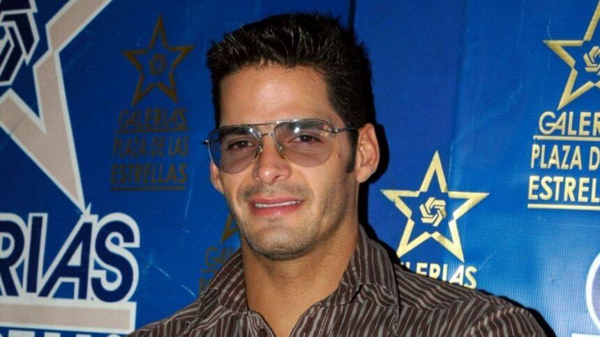 Famoso actor de Televisa trabaja como chofer