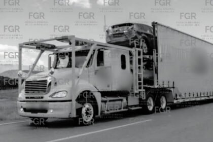 FGR investiga robo de nodrizas en Autopista de Occidente, Estado de México