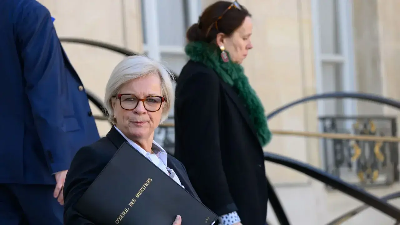 Francia confirma daños en hangar naval en Emiratos Árabes Unidos; sin víctimas