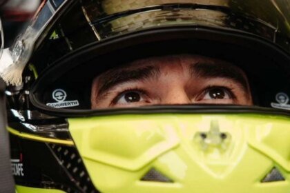 George Russell llama "idiota" a Checo tras roce en práctica Japón