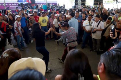 Invitados del baile sonidero gratuito en el Zócalo: fechas y horarios
