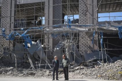 Israel bombardea edificio en Irán vinculado a sucesión de Jamenei