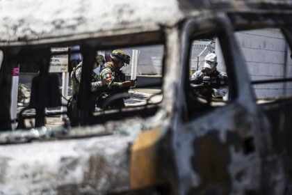 Jalisco: más de 200 tractocamiones atacados tras operativo contra El Mencho