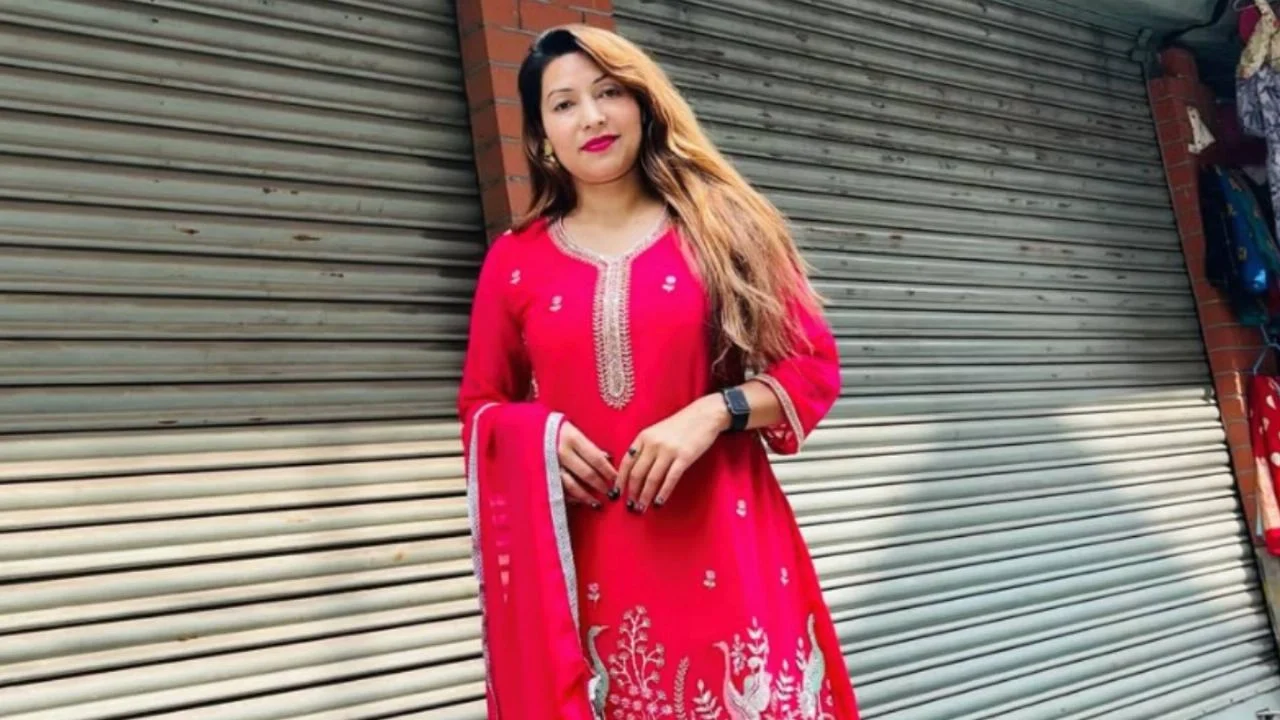 Katmandú: mujer trans podría convertirse en la primera diputada con voto joven