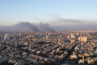 Kuwait City: ataque iraní a planta desalinizadora deja al menos un muerto